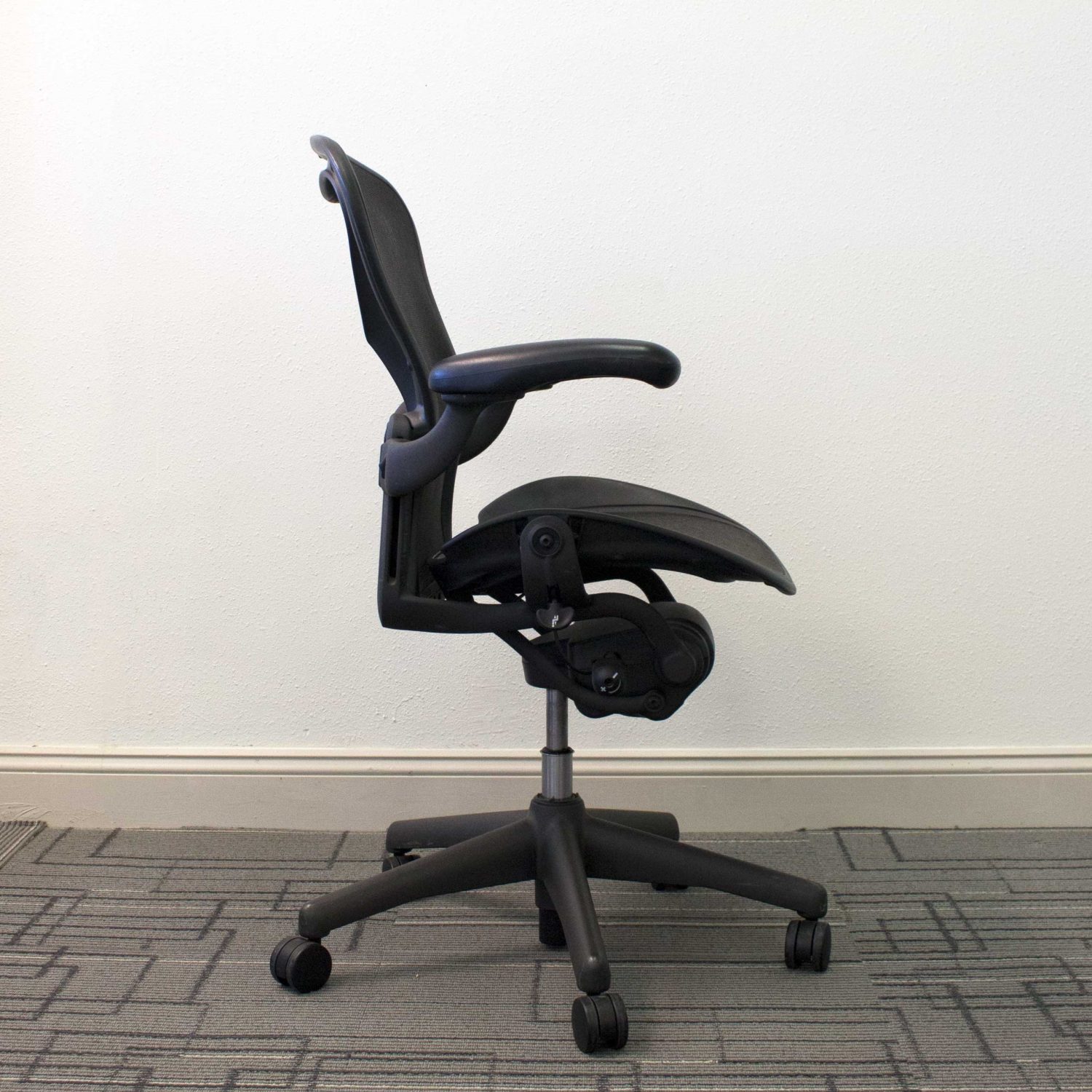 used herman miller aeron chairs size b  vision office interiors